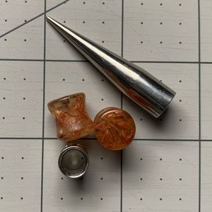 Real Flower 00g plus Stretcher and Tunnel earrings